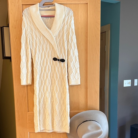 Calvin Klein Ivory Long Sleeve Knit Dress - Picture 1 of 6